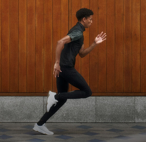 hummel sport Achetez les vetements de sport hummel a des prix reduits